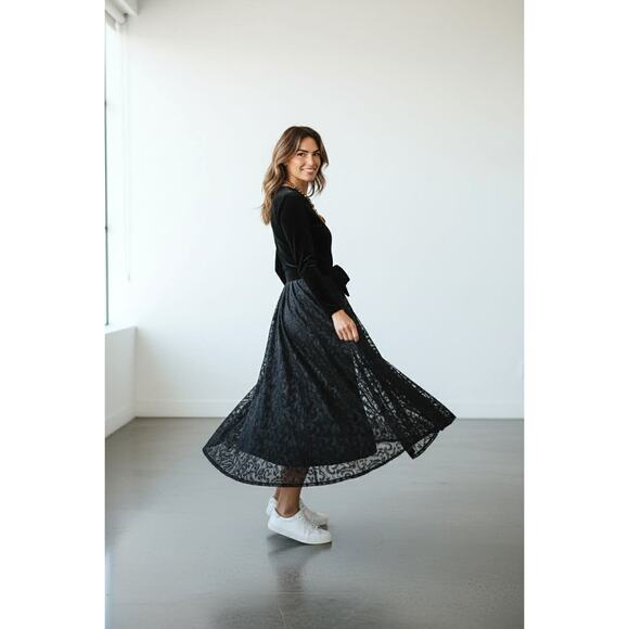 Vintage Susan Bennett Black Velvet Lace Midi Dress Bow Belt Korea Size 10 Lined - Picture 5 of 6